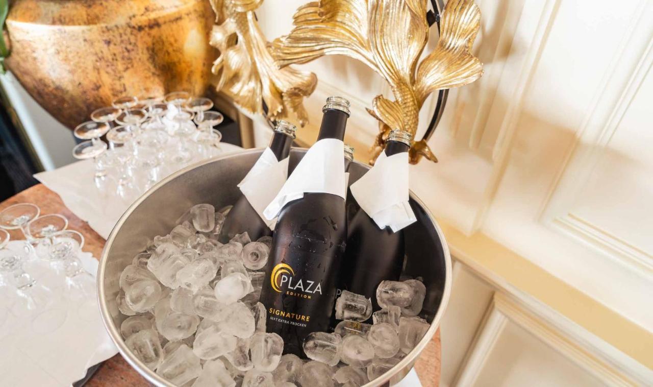 Plaza Premium Тимендорфер Странд Екстериор снимка