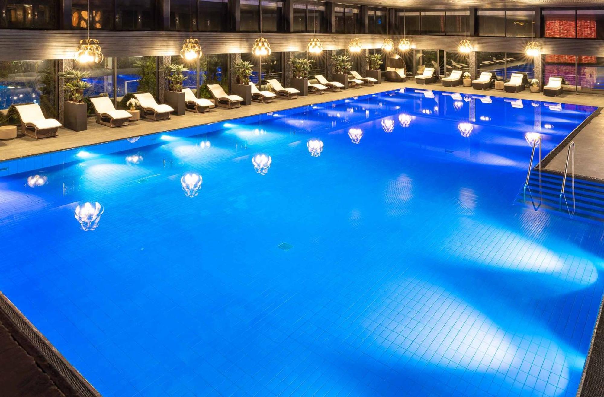 Plaza Premium Тимендорфер Странд Екстериор снимка
